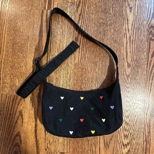 BAGGU Black Small Crescent with Colorful Hearts